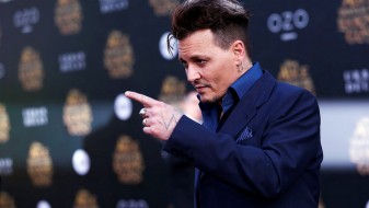 Џони Деп се извини за шегата за евантуално убиство на Доналд Трамп Џони Деп се извини за шегата за евантуално убиство на Доналд Трамп