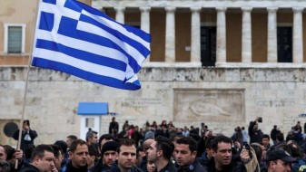 Зошто и покрај спасувачките програми Грција не излегува од кризата? Зошто и покрај спасувачките програми Грција не излегува од кризата?