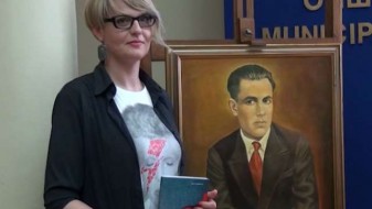 Ана Стојаноска за романот „Јас и Лин, отпосле“ е добитник на „Рациновото признание“ Ана Стојаноска за романот „Јас и Лин, отпосле“ е добитник на „Рациновото признание“