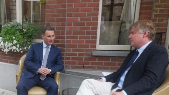 Груевски се сретна со генералниот секретар на ЕПП и директорот на „Вилфред Мартенс“ центарот Груевски се сретна со генералниот секретар на ЕПП и директорот на „Вилфред Мартенс“ центарот