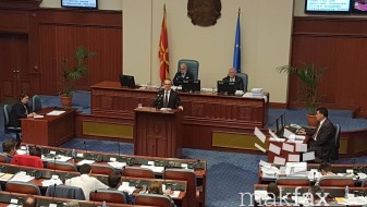 Милошоски: Луѓе од Кичево плаќале по 4.000 евра за да се вработат како Албанци Милошоски: Луѓе од Кичево плаќале по 4.000 евра за да се вработат како Албанци