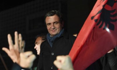 Курти притисок Срби