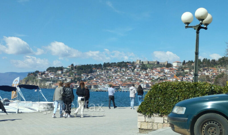 Претреси во Охрид поради фотографирање избирачки список и гласачки ливчиња