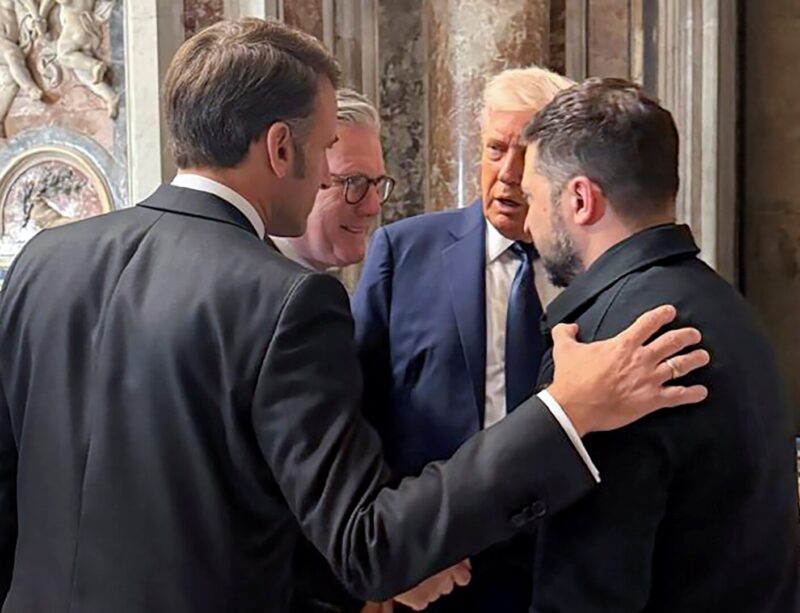 Позитивна средба меѓу Трамп, Зеленски, Макрон и Стармер – Доналд си заминал од Рим