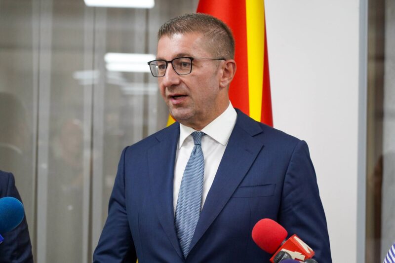 Мицкоски: Нема да има уставни измени без загарантираните права на Македонците во Бугарија и без гаранции дека нема да се соочуваме со блокади од субјективни причини