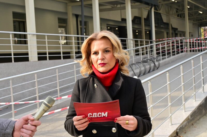 (Видео) СДСМ бара оставка од директорката на ГАК по смртта на новороденчето: „Има сомнежи за лекарска грешка“