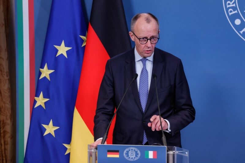 Мерц: Влезот на Украина во ЕУ во 2027 година не доаѓа предвид, тоа не е можно