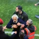 (Видео) Прекинат натпреварот во Нант, 74-годишниот Халилхоџиќ во клинч со хулиганите